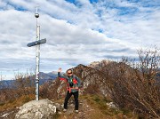 01 Alla croce anticima Monte Ocone (1351 m)